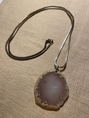 Natural Agate Slice Pendant Necklace in Beige and Cream 35”